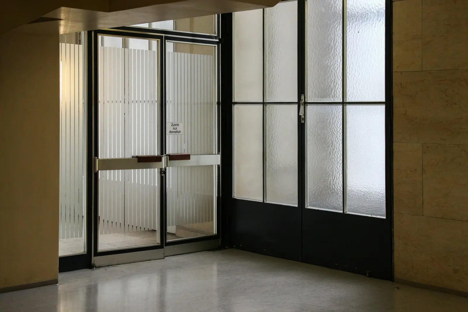 Puerta en vidrio templado